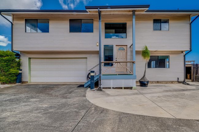 244 N MAKALEHA PL