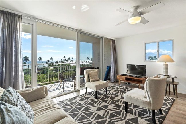 1993 S KIHEI RD #600