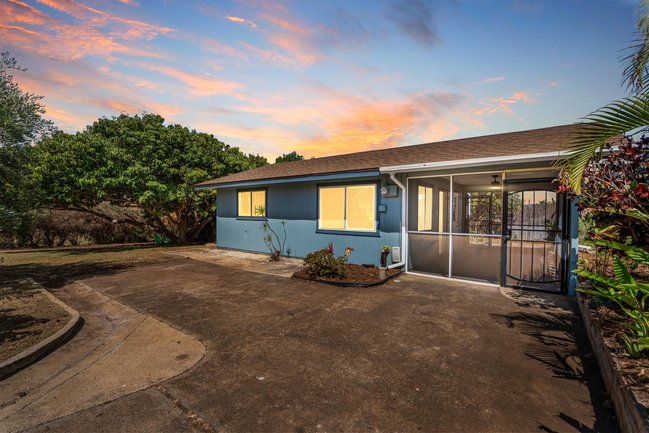 372 EHILANI ST