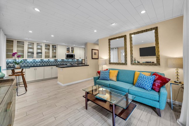 160 KEONEKAI RD #8-103