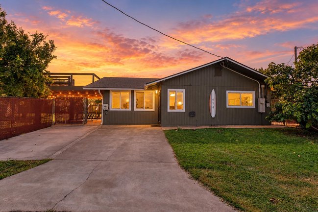 674 LOINA PL