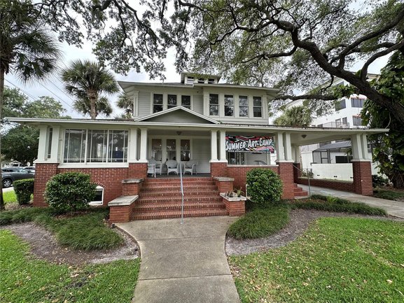 214 S RIVERSIDE DRIVE