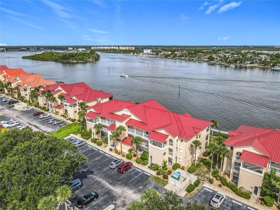 442 BOUCHELLE DRIVE #304