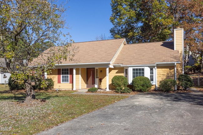 5520 ROUND HILL LANE