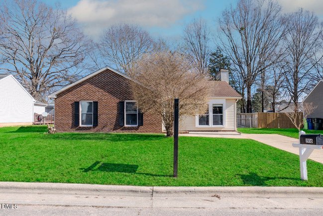 1916 RIVERKNOLL DRIVE